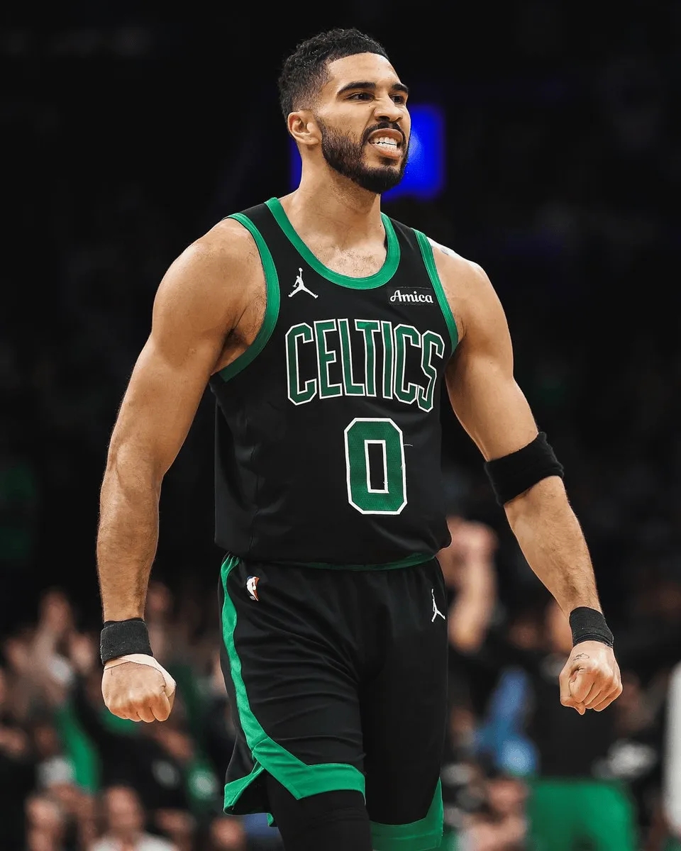 爱游戏官网入口-加拿大队前途光明！，塔图姆新星重要助攻表现突出全场沸腾不已的简单介绍