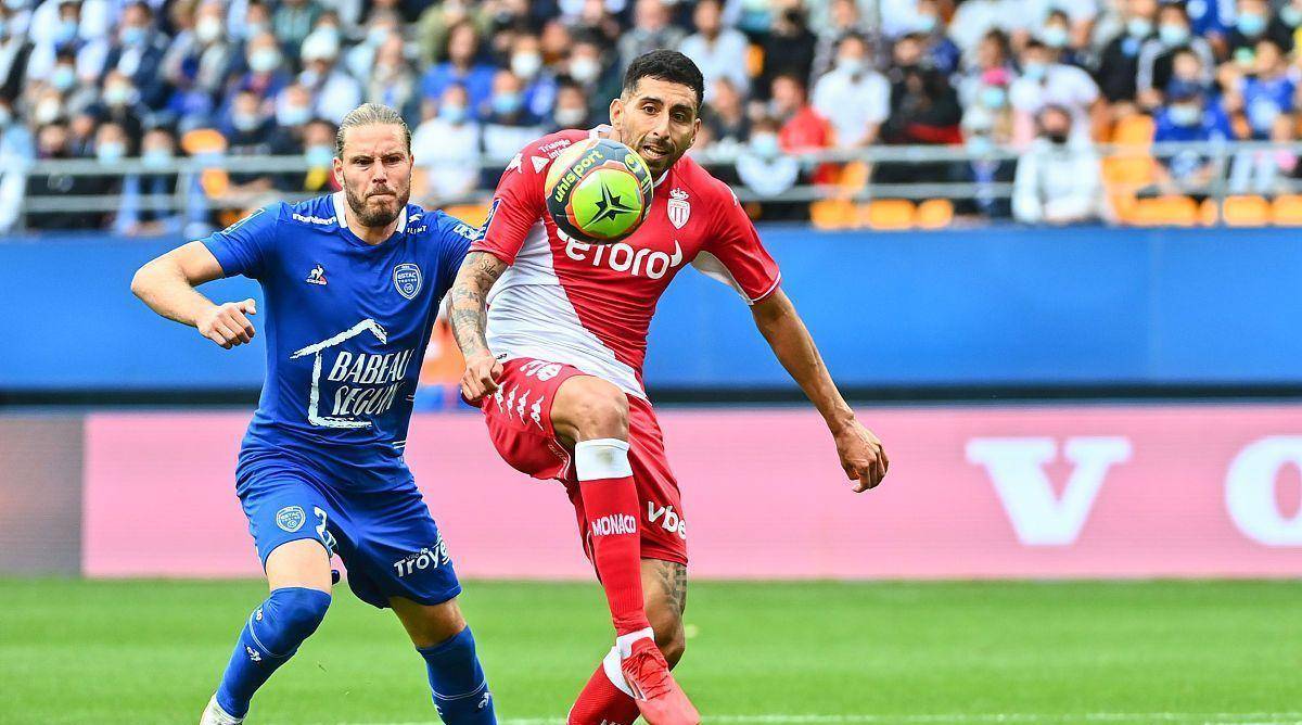 爱游戏体育-转折点毕尔巴鄂竞技回应争议；法国杯今夜攻防权衡；更衣室稳定；身体对抗强度拉满的简单介绍